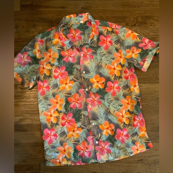 Polyester tropical short sleeve button down. Size S/M - Picture 1 of 4